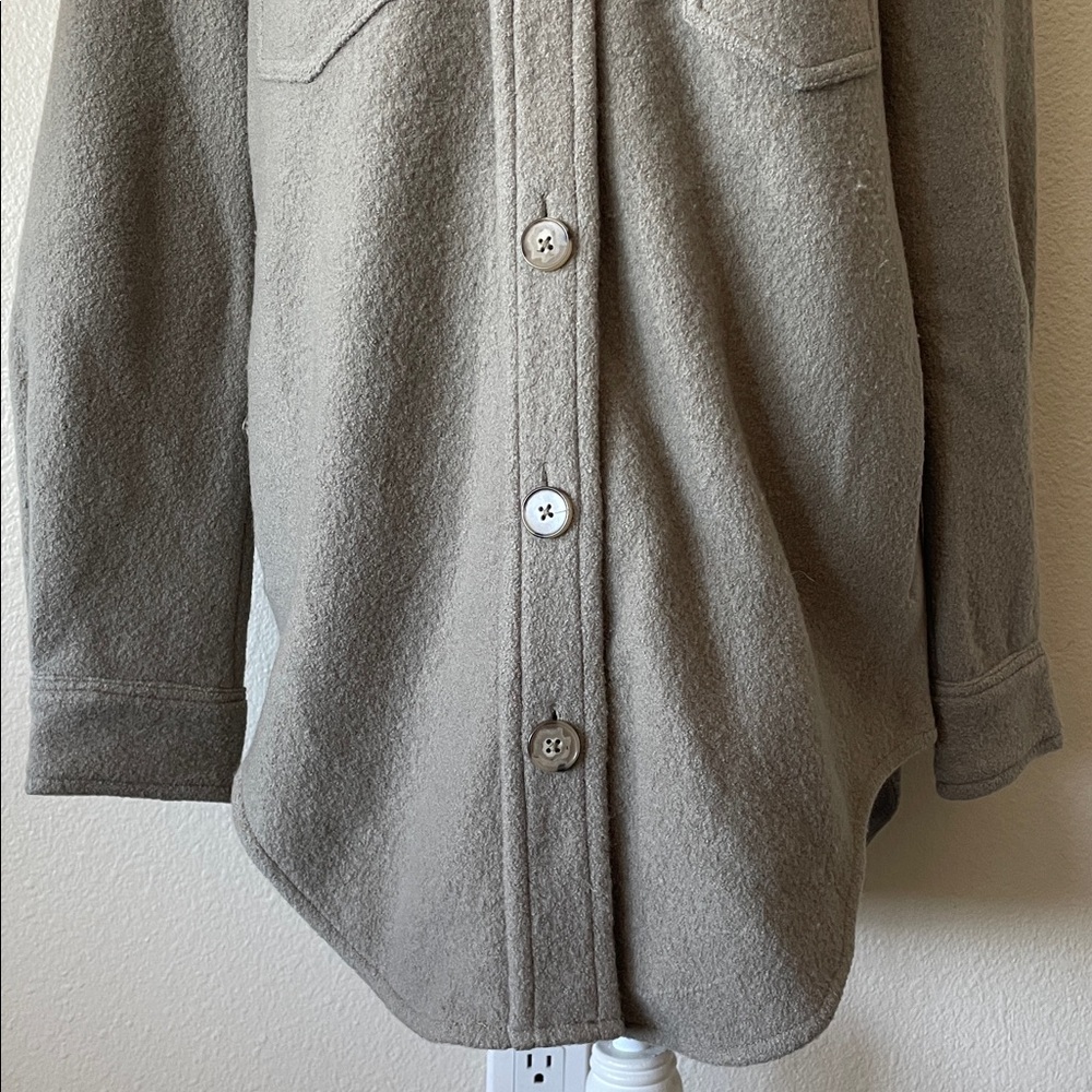 Aritzia Wilfred Free The Ganna™ Shirt Jacket - Picture 3 of 8